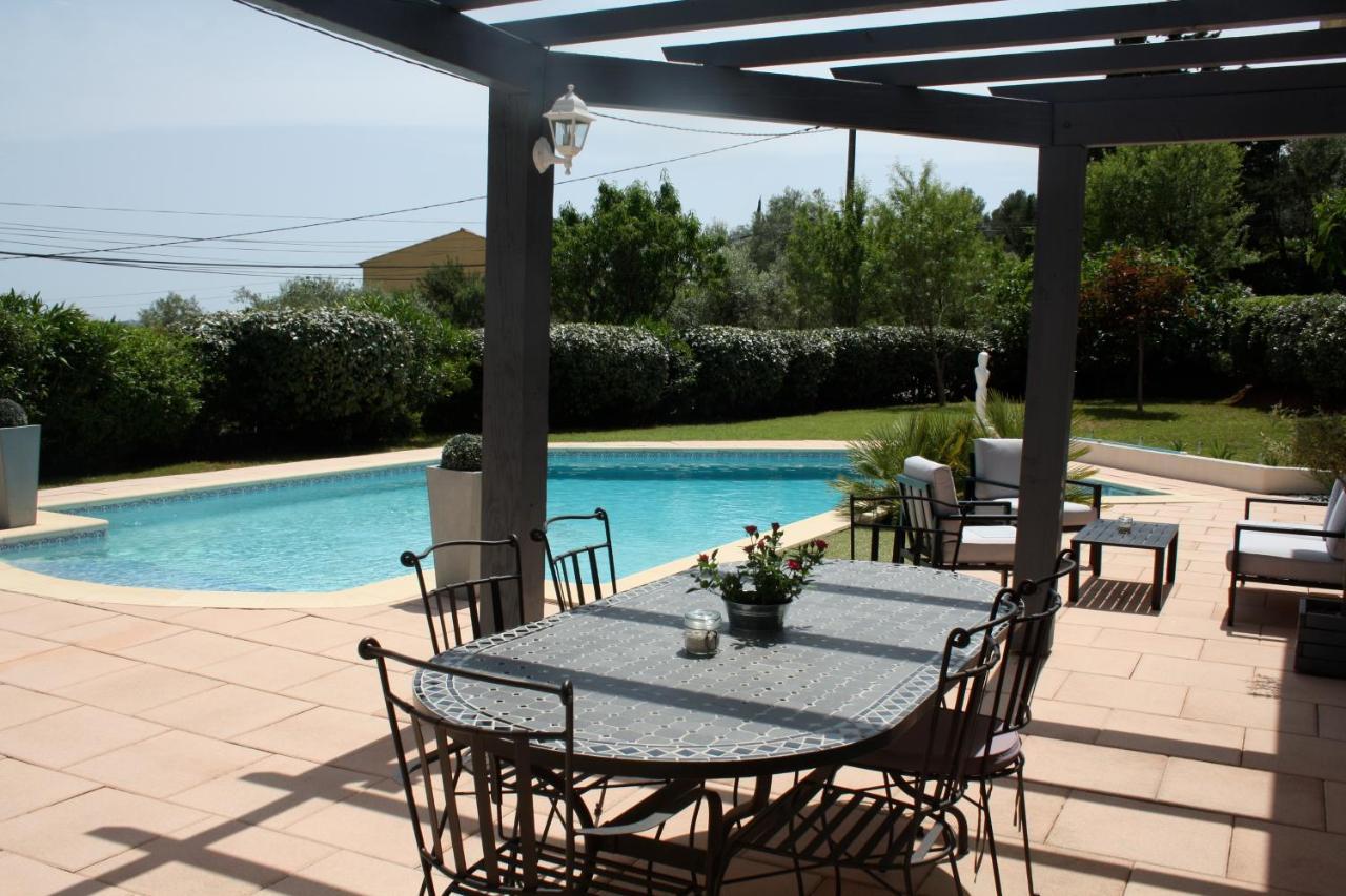 La Villa D'Olivene Cuers Εξωτερικό φωτογραφία