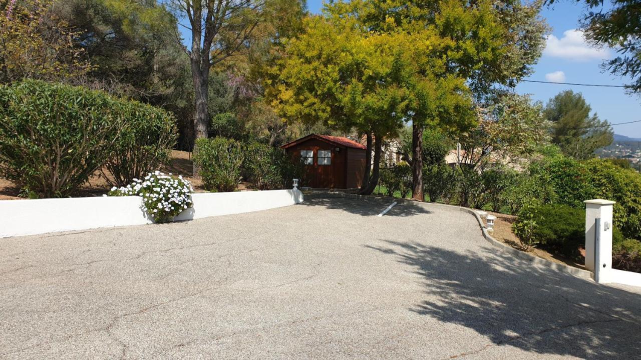 La Villa D'Olivene Cuers Εξωτερικό φωτογραφία